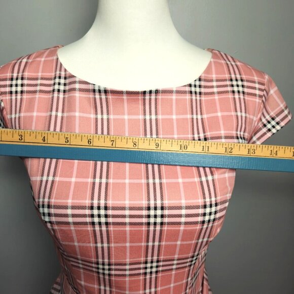 Pink Plaid Fit & Flare Dress With Belted Waist & Cap Sleeves And Pockets Small - Picture 8 of 14